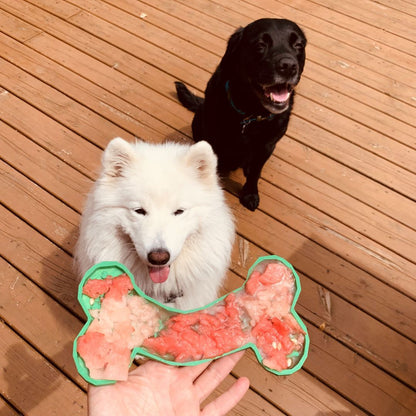 Lick mat made in Canada, tapis de léchage fait au Québec, jouet interactif