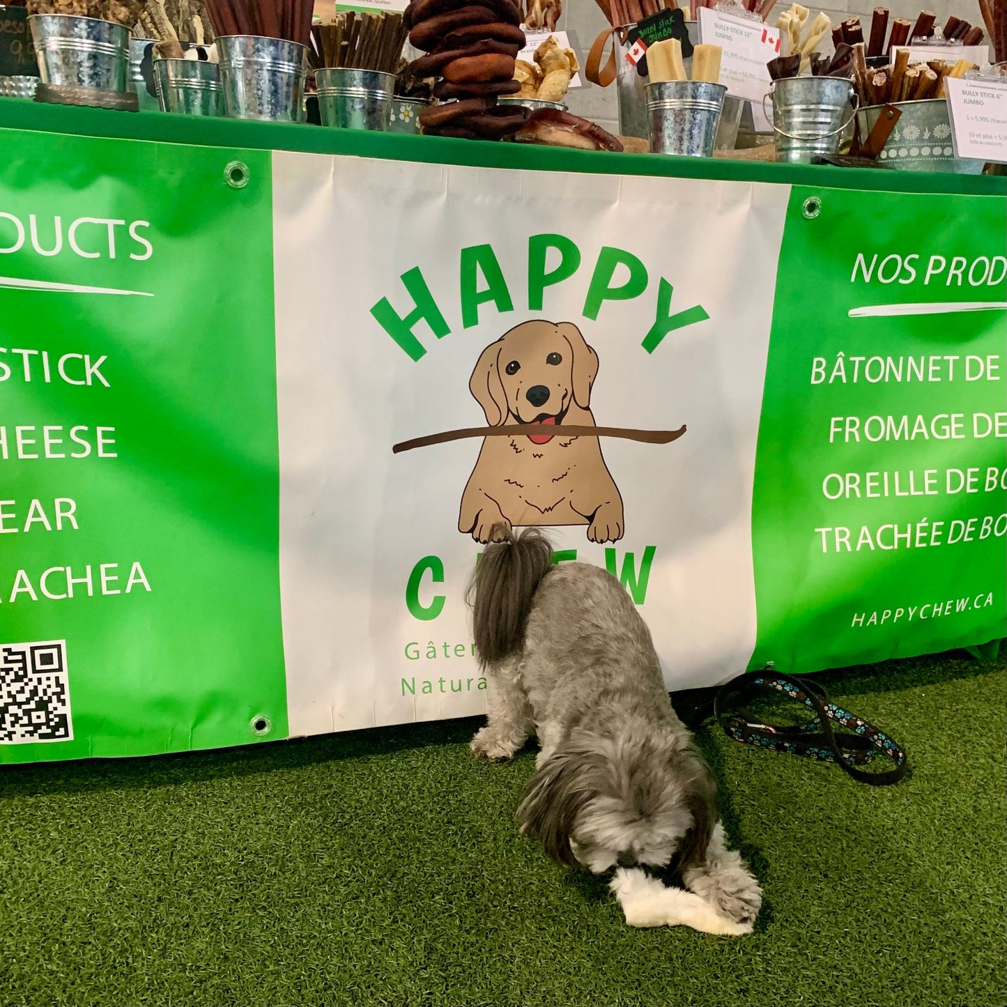 pattes de lapin pour chien, rabbit feet dog treat made in Canada